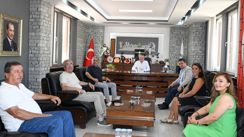 Başkan Erkan Aydın dağ yöresine çıkartma yaptı