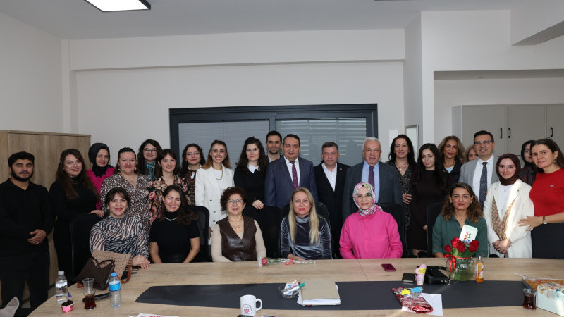 Başkan Şadi Özdemir’den öğretmenlere teşekkür ziyareti