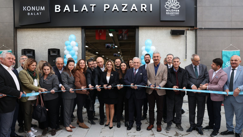 Balat Pazarı hizmete açıldı: Alışveriş ve sosyal yaşam bir arada