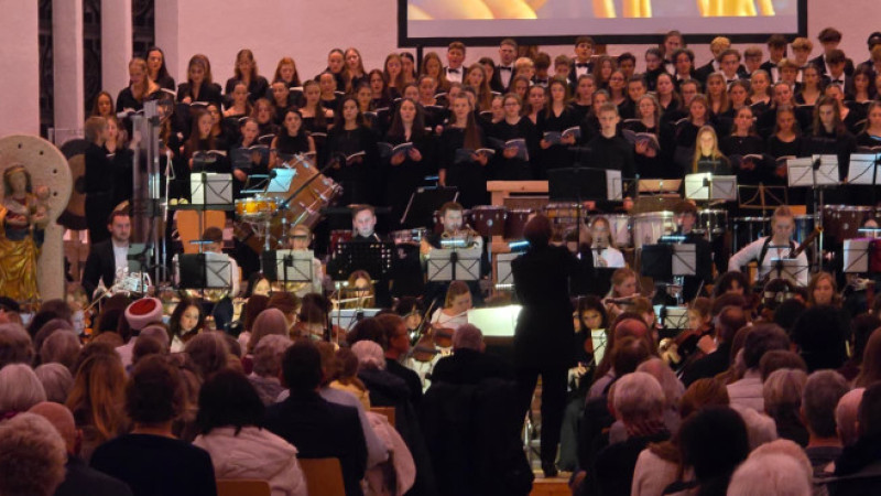 Bursa Zeki Müren Güzel Sanatlar Lisesi Türkiye’nin gururu oldu…