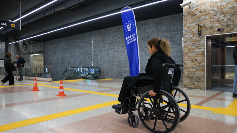 Büyükşehir’den empati etkinliği: Vatandaşlar engelleri deneyimledi