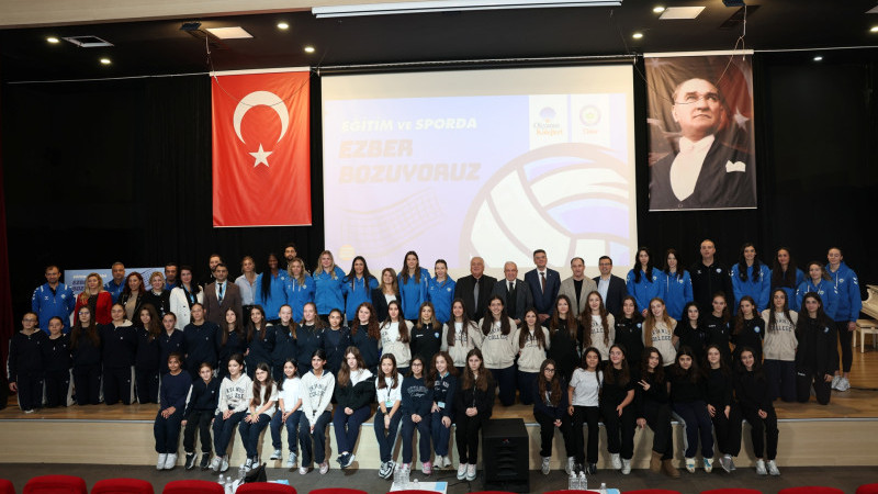 Nilüfer’de spor ve eğitim el ele: Gençler geleceğe hazırlanıyor