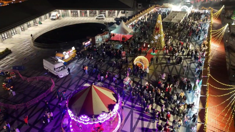 Osmangazi’de Yılbaşı coşkusu sokaklara taştı