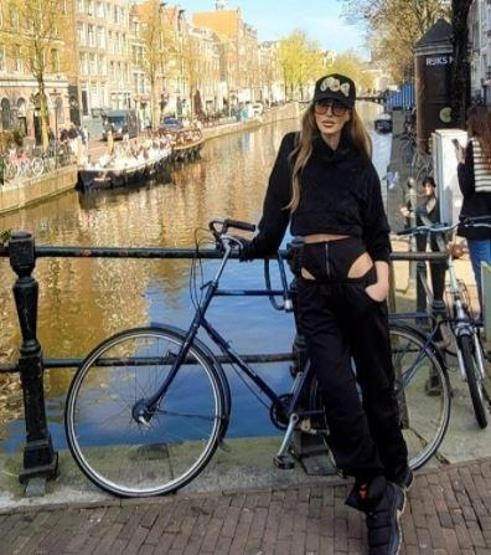 Seren Serengil Gülşen'e özendi!