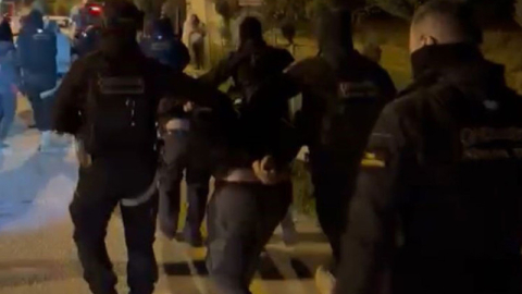 Terör polisinin özel timi hırsız ve yağmacı avında