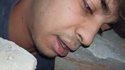 Enkazın altında 'Son videom' diye çekti, enkazdan sağ çıktı