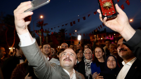 Bakan Varank Togg için çekiliş yaptı