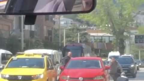 Kavga ettiği sürücüyü az daha eziyordu