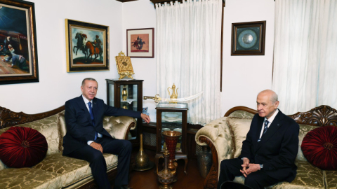 Cumhurbaşkanı Erdoğan, MHP Lideri Bahçeli'yi konutunda ziyaret etti