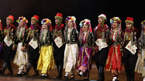 Karagöz Halk Dansları’ndan muhteşem final