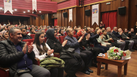 Hayat Hastanesi'nden kültürel yıl sonu programı