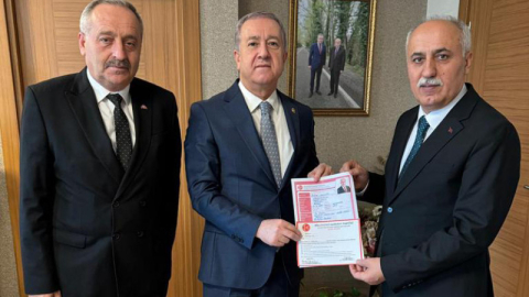 Davut Aydın’dan adaylık başvurusu        