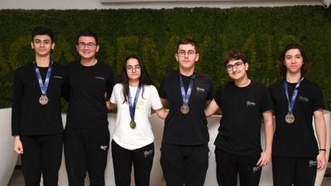 Şahinkayalı öğrenciler bu defa dünya zirvesinde