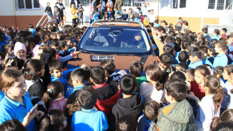 Öğrencilere Togg sürprizi