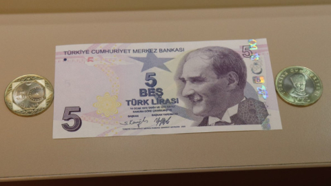 Yeni madeni 5 lira tedavüle girdi