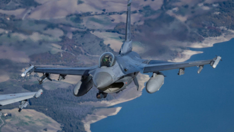 Hollanda’dan Ukrayna’ya 18 adet F-16