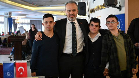 Başkan Aktaş’tan yaşlıların ve engellilerin yüzünü güldürecek projeler