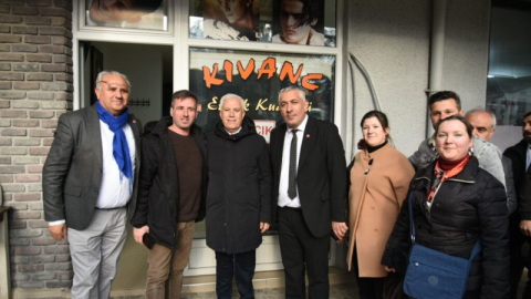 Mustafa Bozbey’den Cerrah Mahallesi’ne ziyaret