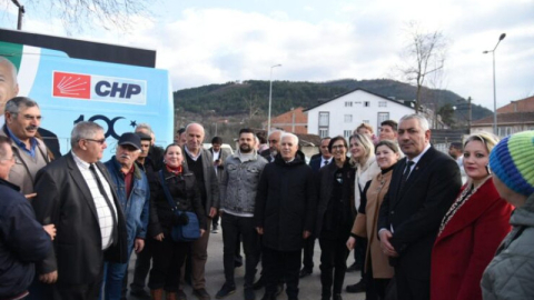 Mustafa Bozbey İnegöl’de vatandaşın sorunlarını dinledi