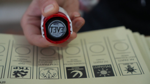 Türkiye genelinde oy kullanma işlemi başladı