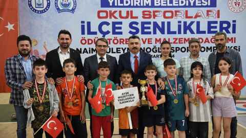 Yıldırım'da ilkokullu sporcular ödüllendirildi