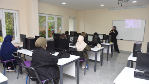 Yıldırım Belediyesi'nden hem eğitim hem iş