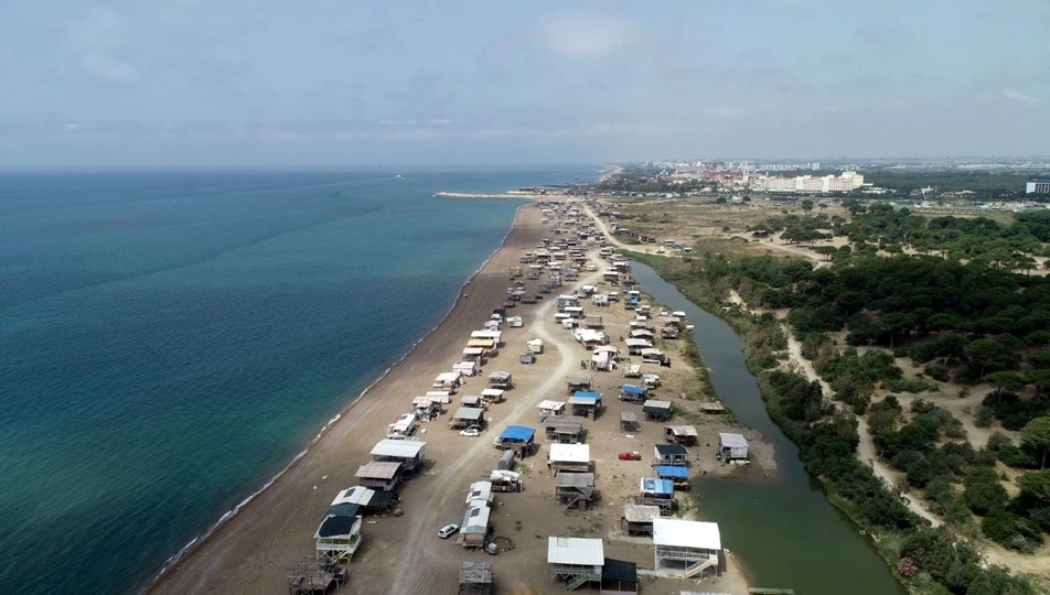 Antalya’da
lüks otellerin kaçak komşuları için süre doluyor: Tamamı yıkılacak