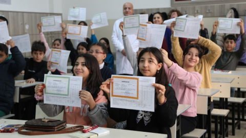 Okullarda son ders zili yarın çalacak