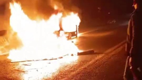 Bursa'da geceyi alevler aydınlattı