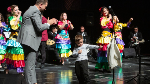 Çalgıcı Mektebi Roman Orkestrası’ndan muhteşem konser