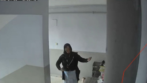 Bursa'da zillere basıp kadın kameraya karşı göbek attı!