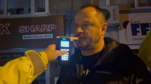 Bursa'da alkollü sürücüden görülmedik taktik!