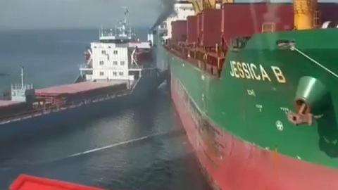 Bursa'da gemi, başka gemiye çarpa çarpa ilerledi