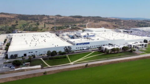 Oto devi Türkiye'de elektrikli otomobil üretecek!