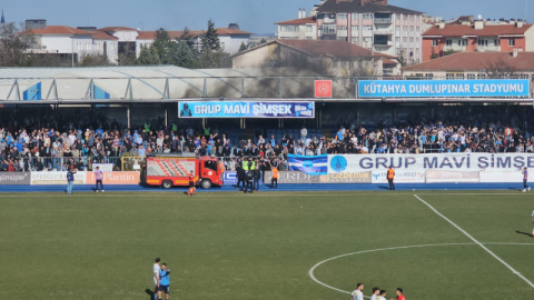 Bursaspor-Kütahyaspor maçında yangın paniği