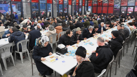 Osmangazi’nin iftar sofraları dolup taşıyor