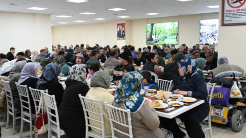 Karacabeyliler, aynı sofra etrafında buluştu