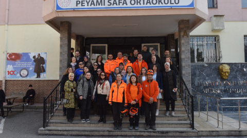 Yıldırım Belediyesi’nden deprem eğitimi