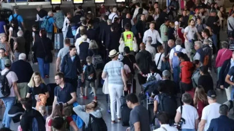 Almanya binlerce Türk'ü sınır dışı edecek!