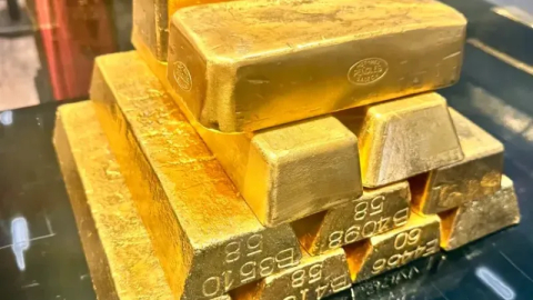 Altın’da ‘Trump’ etkisi: Ons altın tüm zamanların rekorunu kırdı