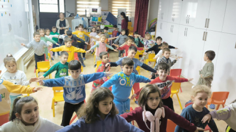 Bursalı minikler okul öncesi eğitimde sınırları aştı