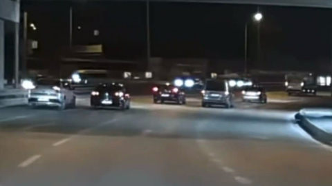 Makas atan sürücü zincirleme kazaya sebep oldu