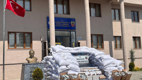 Bursa'da Jandarmadan 'Tütün Kaçakçılığı' operasyonu