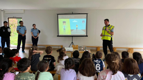 Büyükşehir zabıtasından çocuklara trafik eğitimi