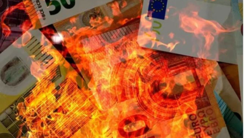 AB Komisyonu'dan Türkiye'ye iyi, Avrupa'ya kötü haber