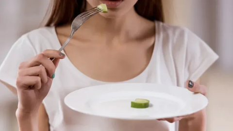 Anoreksiya Nervoza’ya karşı uzmanlardan kritik uyarı!