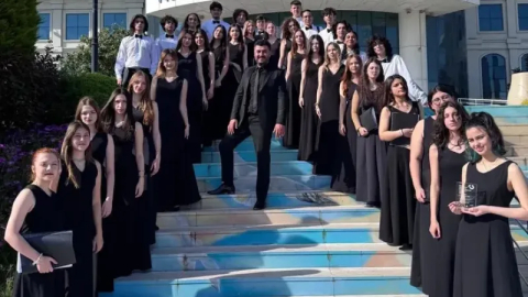 Zeki Müren Güzel Sanatlar Lisesi Çoksesli Korosu’ndan uluslararası başarı