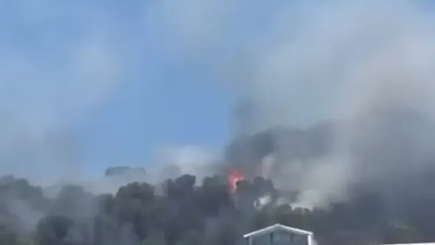 Alevler sahilden görüldü