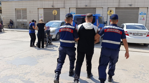 Uyuşturucu taciri suçüstü yakalandı