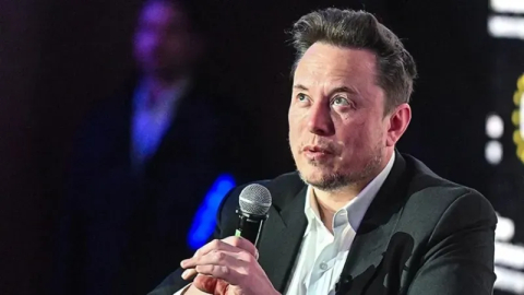 Zirvedeki Elon Musk'a rakip çıktı